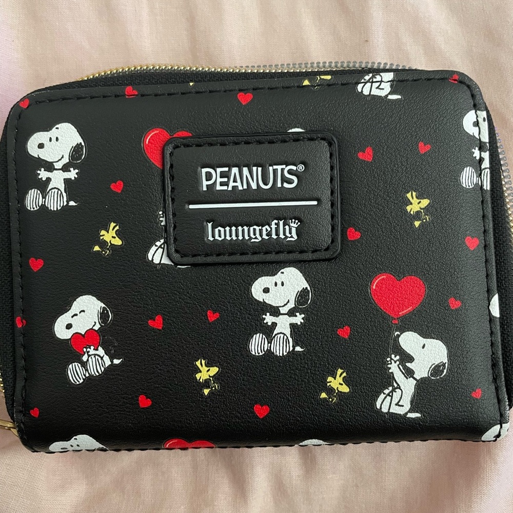 Peanuts Loungefly Black Wallet with Snoopy and Red Hearts